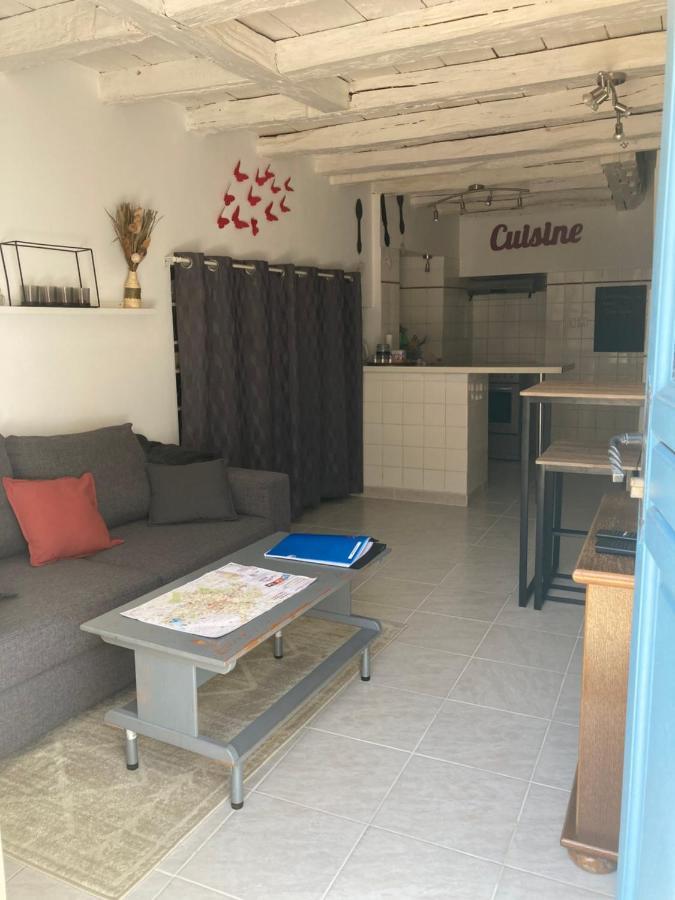 Le Gambetta - Nouveau Proprietaire Estissac Exteriör bild